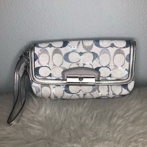 New Cute Coach Clutch With Tags